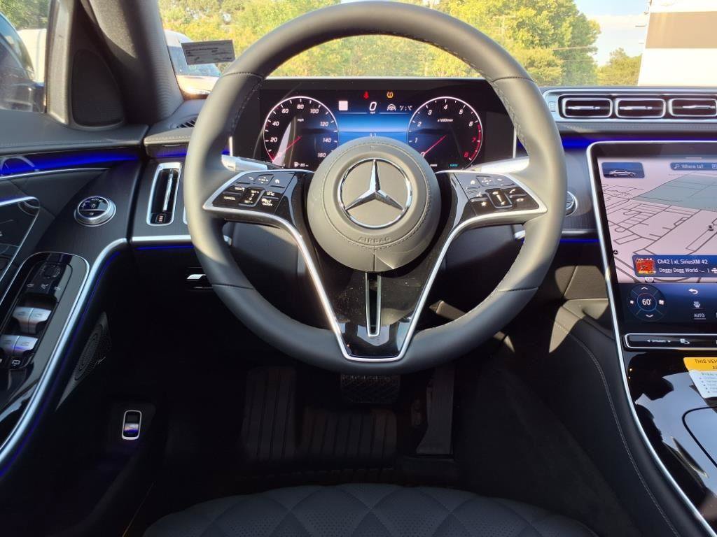 New 2025 Mercedes-Benz S 580 4MATIC Sedan image 24