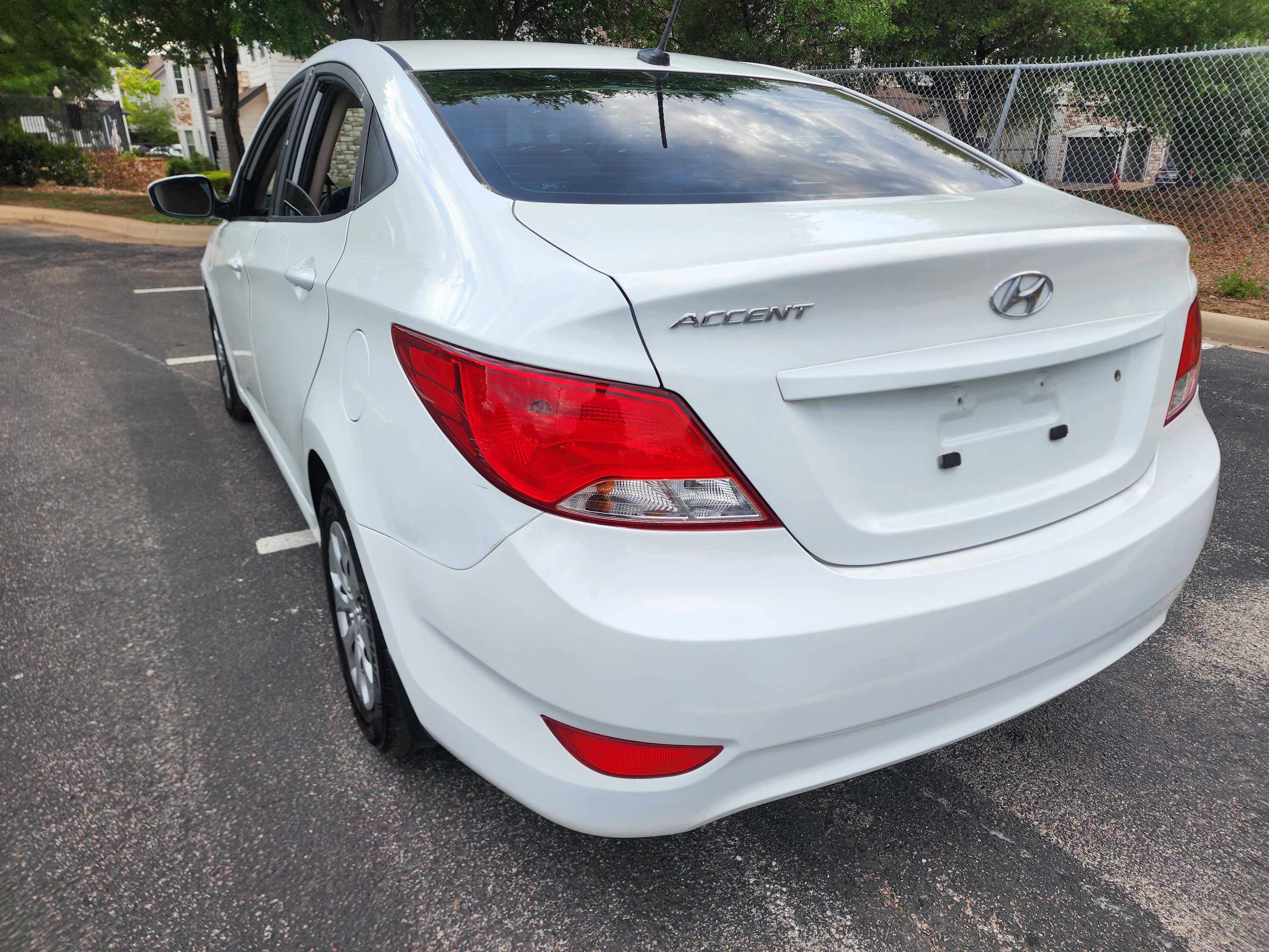 Used 2017 Hyundai Accent SE image 5