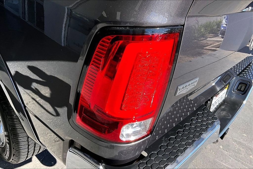 Used 2015 RAM 1500 Laramie w/ Convenience Group image 24