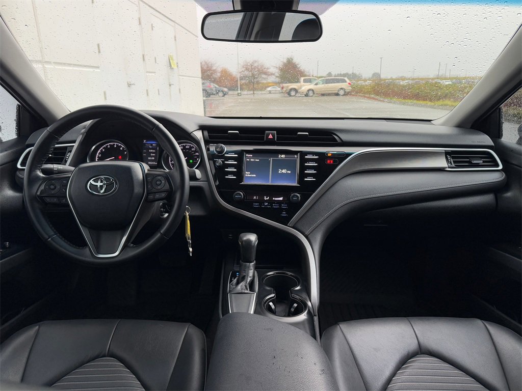 Certified 2018 Toyota Camry SE image 12