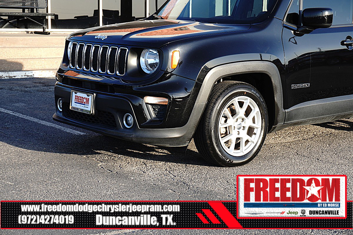 Used 2020 Jeep Renegade Latitude FWD image 42