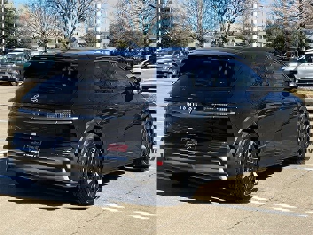 Used 2025 Hyundai Ioniq 5 SE image 4