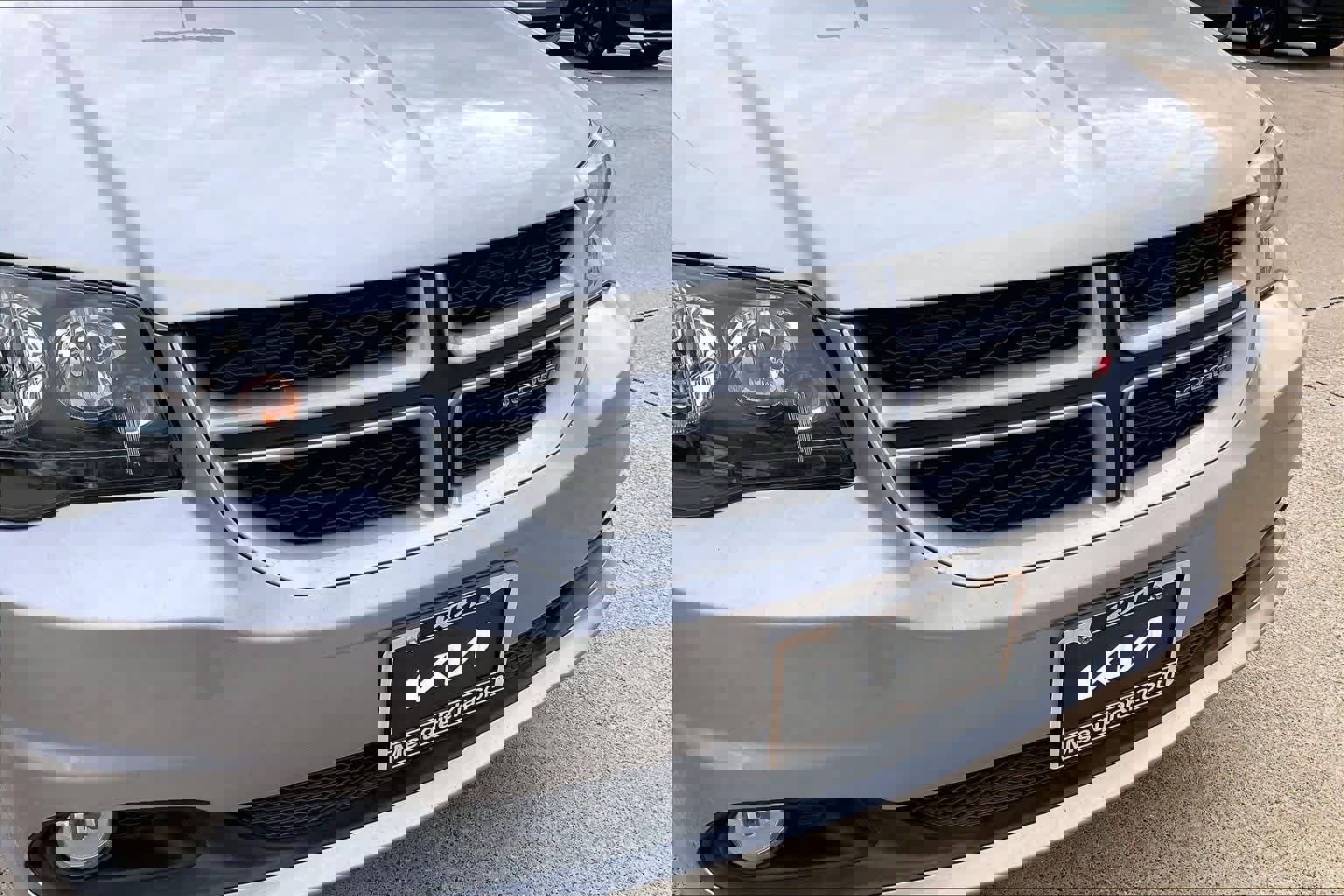 Used 2019 Dodge Grand Caravan GT image 32