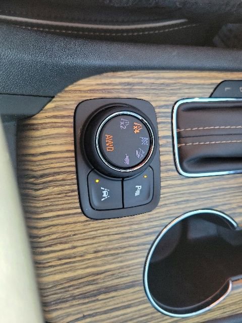 Used 2019 GMC Acadia Denali w/ Technology Package AWD/4WD image 46