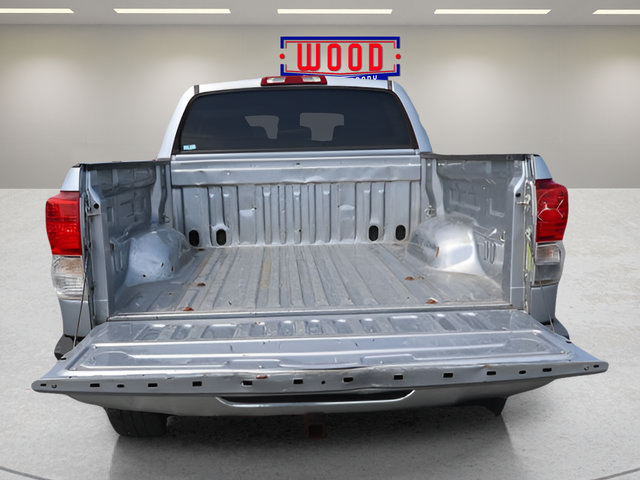 Used 2012 Toyota Tundra 4x4 CrewMax w/ Tow Pkg image 9