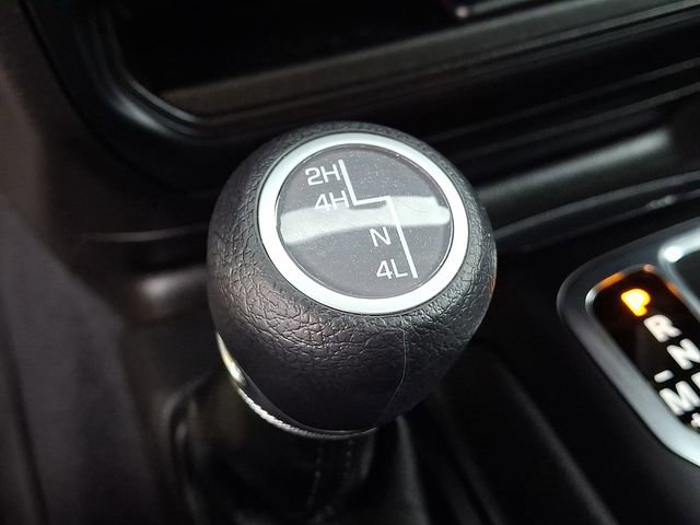 Used 2023 Jeep Gladiator Willys image 26