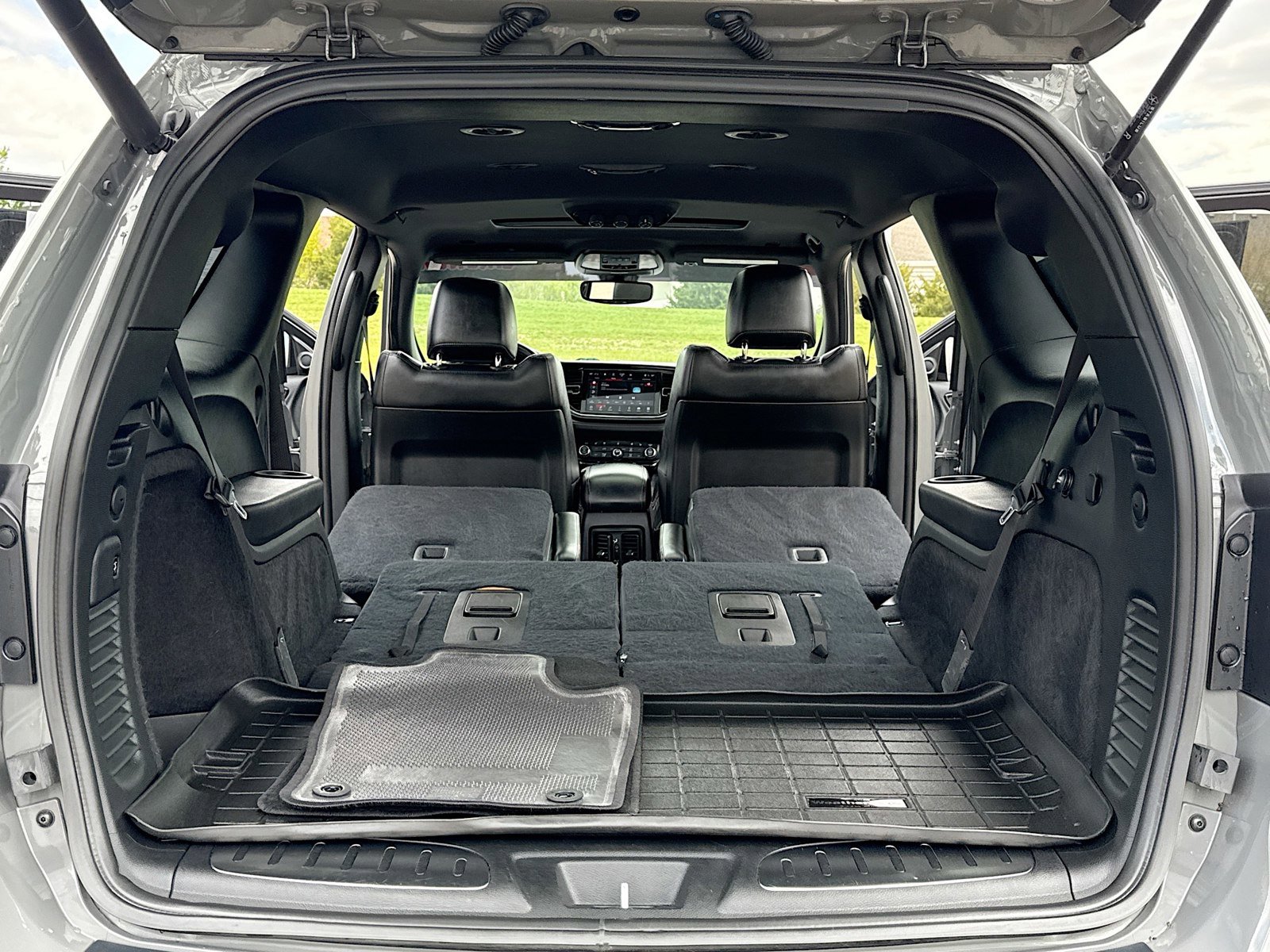 Used 2021 Dodge Durango R/T w/ Blacktop Package AWD/4WD image 7
