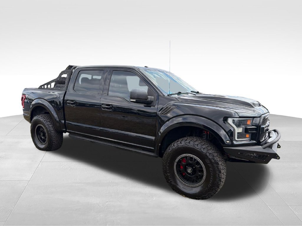 Used 2017 Ford F150 Raptor w/ Equipment Group 802A Luxury AWD/4WD image 7