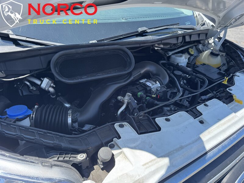 Used 2020 Ford Transit 250 Medium Roof RWD image 28
