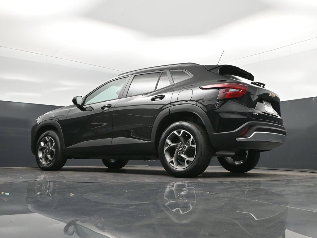 New 2026 Chevrolet Trax LT w/ LT Convenience Package FWD image 40