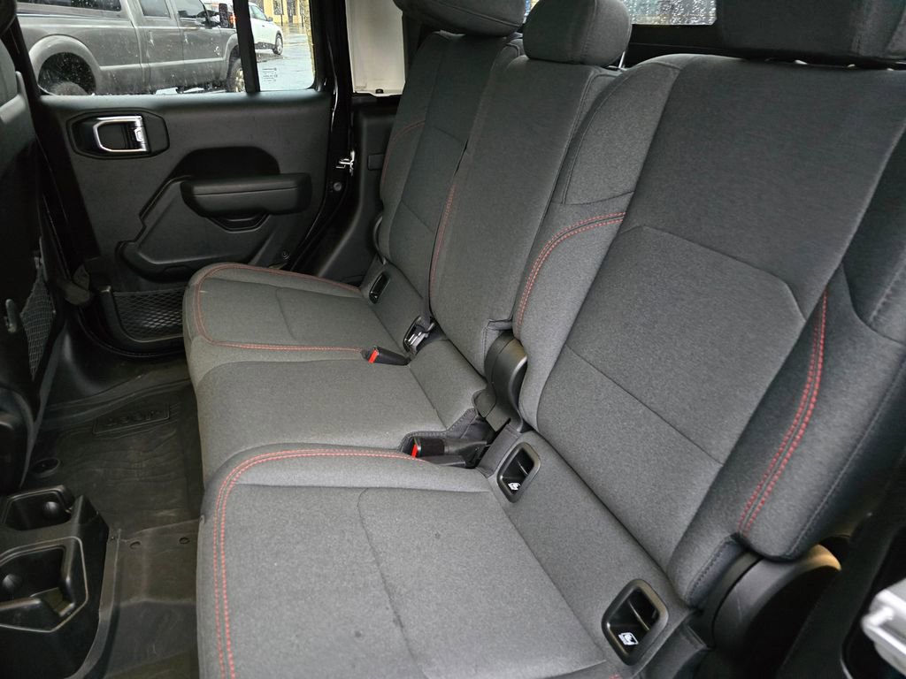 Used 2025 Jeep Gladiator Rubicon image 18