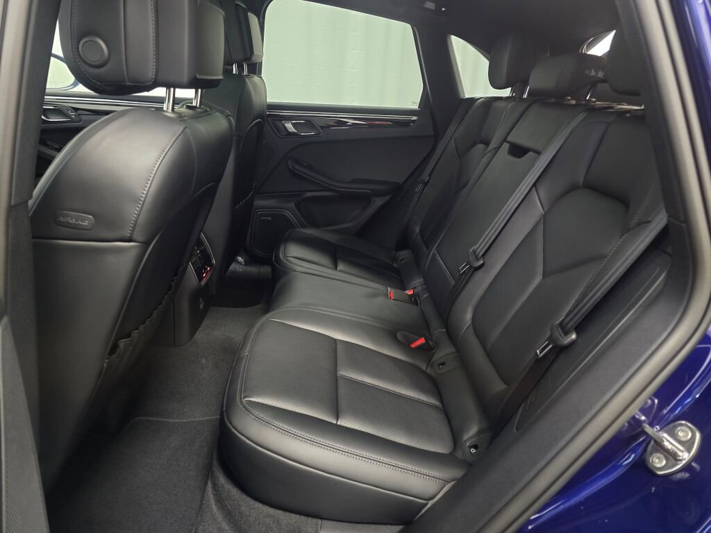 New 2026 Porsche Macan S image 20