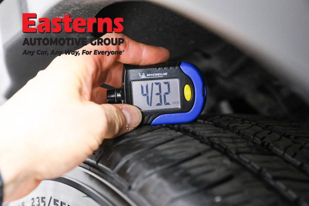 Used 2018 Toyota RAV4 Limited image 30