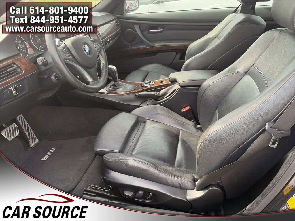 Used 2010 BMW 335i Convertible image 13