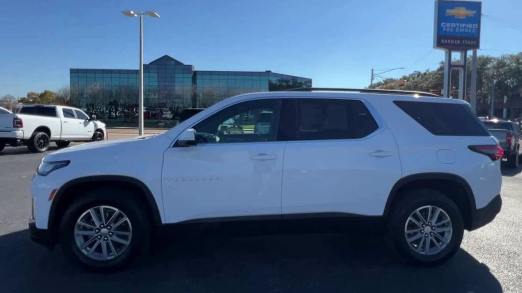 Certified 2022 Chevrolet Traverse LT FWD image 5