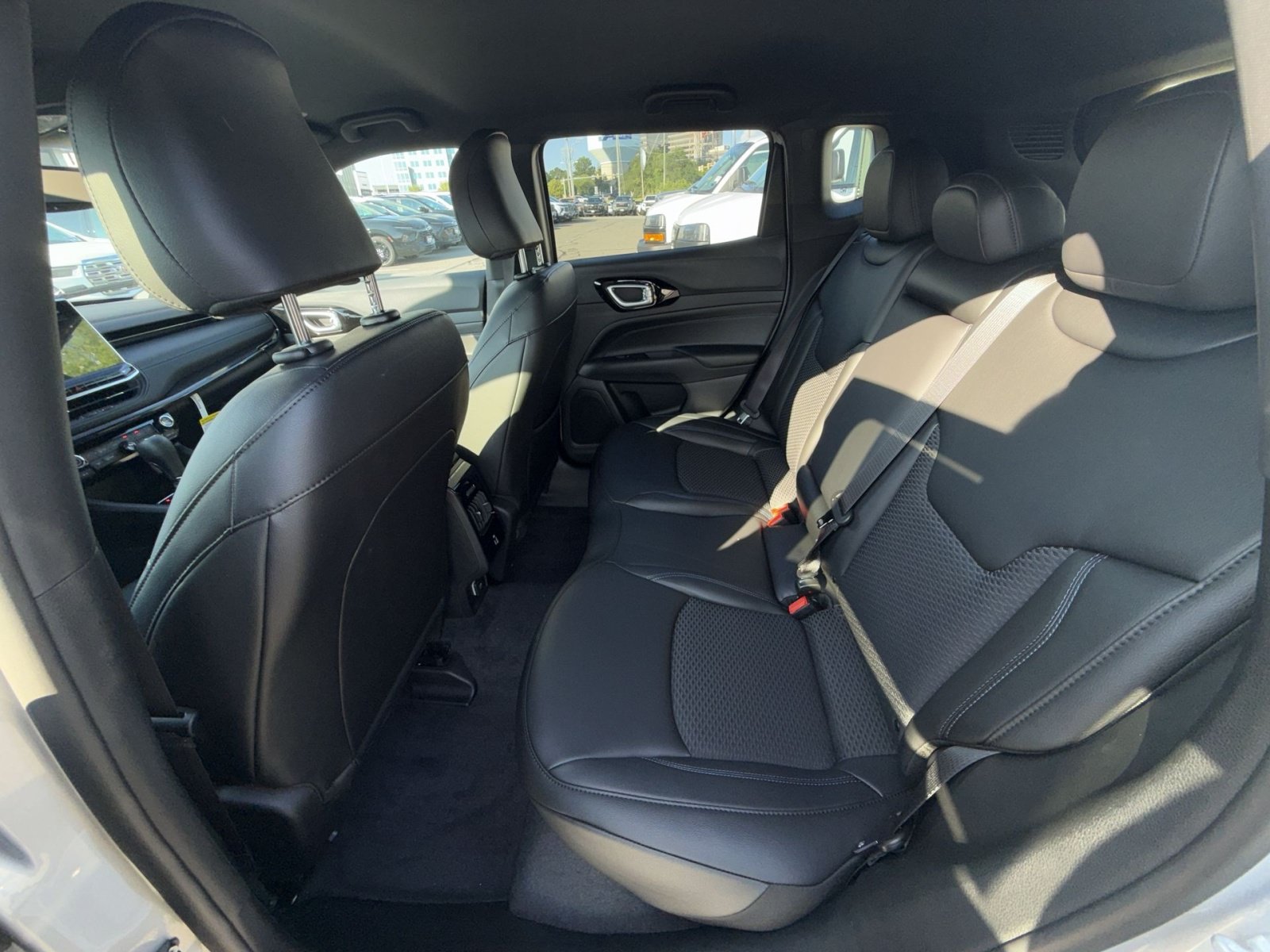 New 2026 Jeep Compass Latitude AWD/4WD image 23