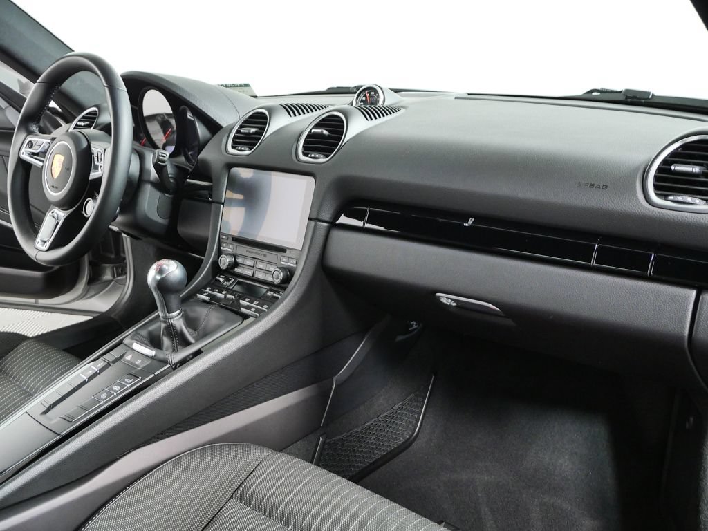 Certified 2022 Porsche 718 Cayman RWD image 20
