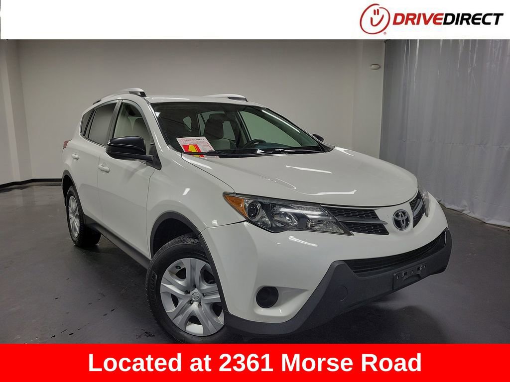 Used 2015 Toyota RAV4 LE image 1