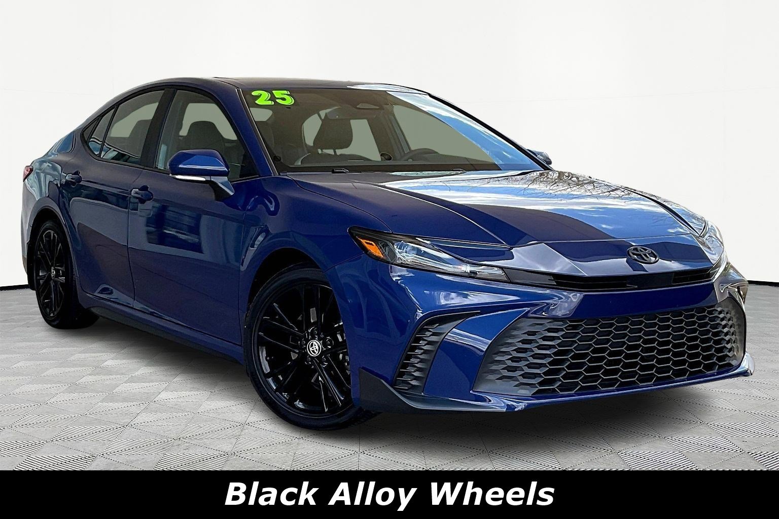 Certified 2025 Toyota Camry SE w/ Multimedia Upgrade Package FWD image 3