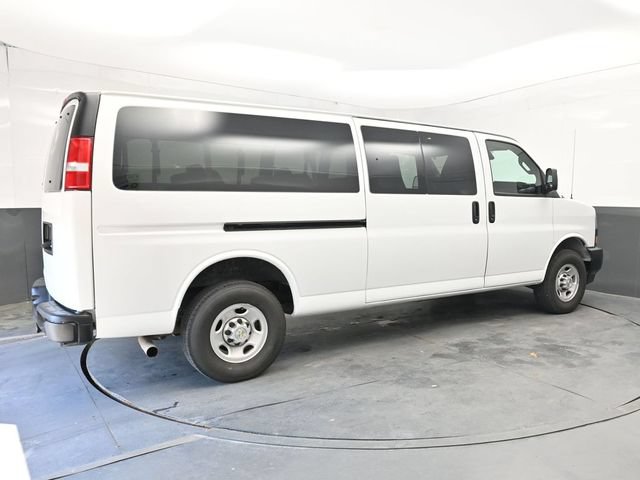 Used 2024 Chevrolet Express 3500 LS RWD image 7