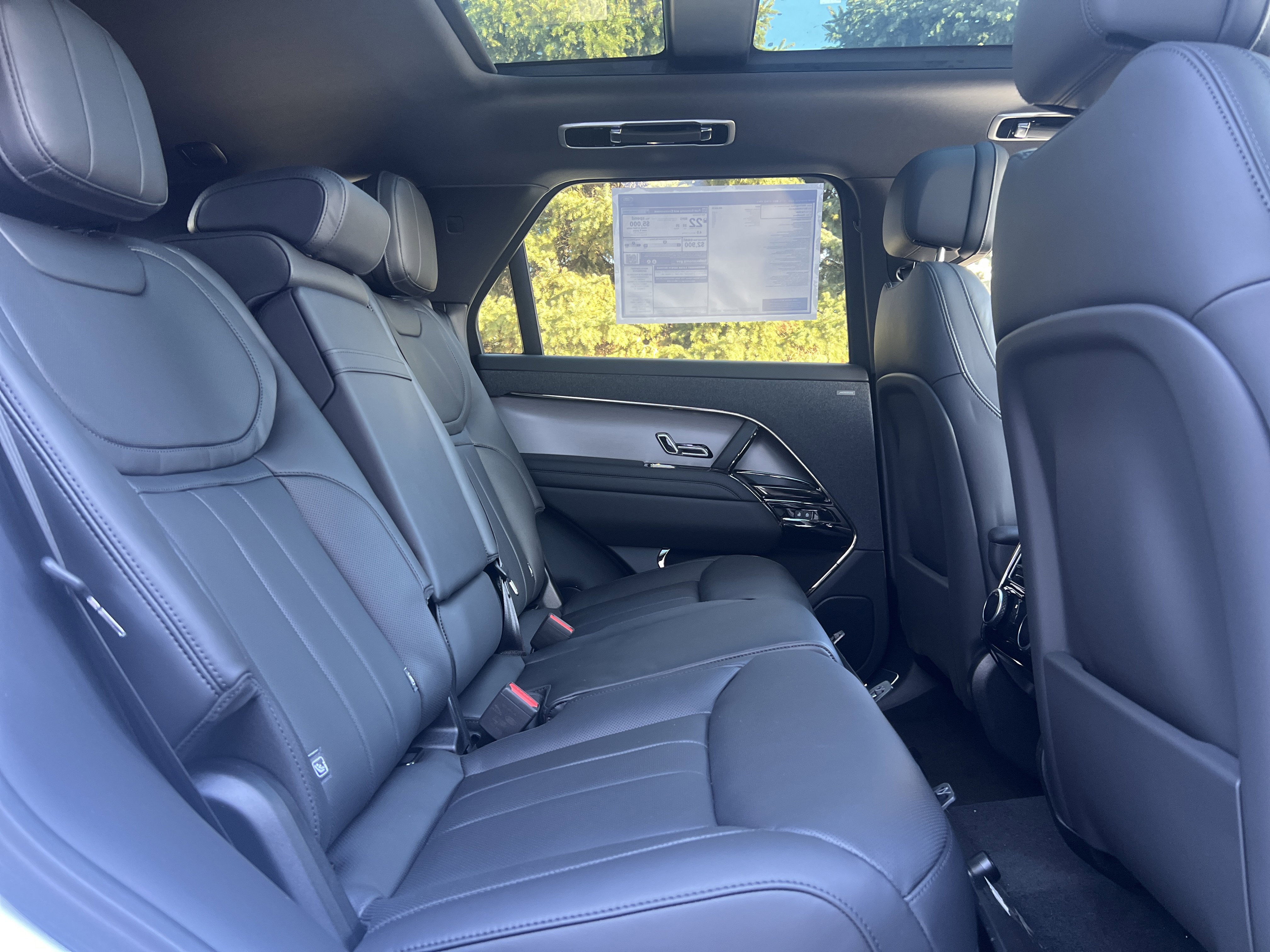 New 2025 Land Rover Range Rover Sport Dynamic SE image 27