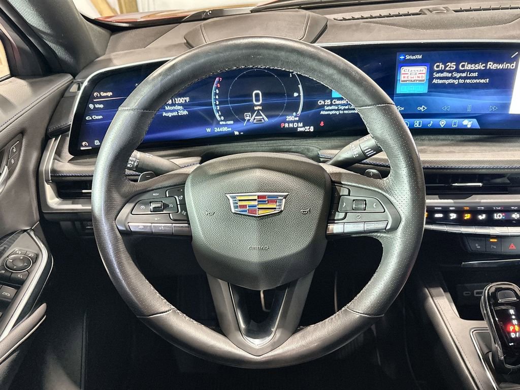 Used 2024 Cadillac XT4 Sport image 11
