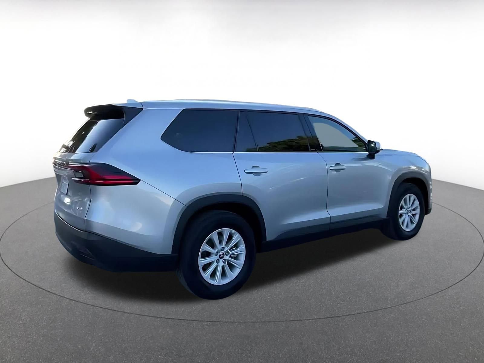 Used 2025 Toyota Grand Highlander FWD image 15