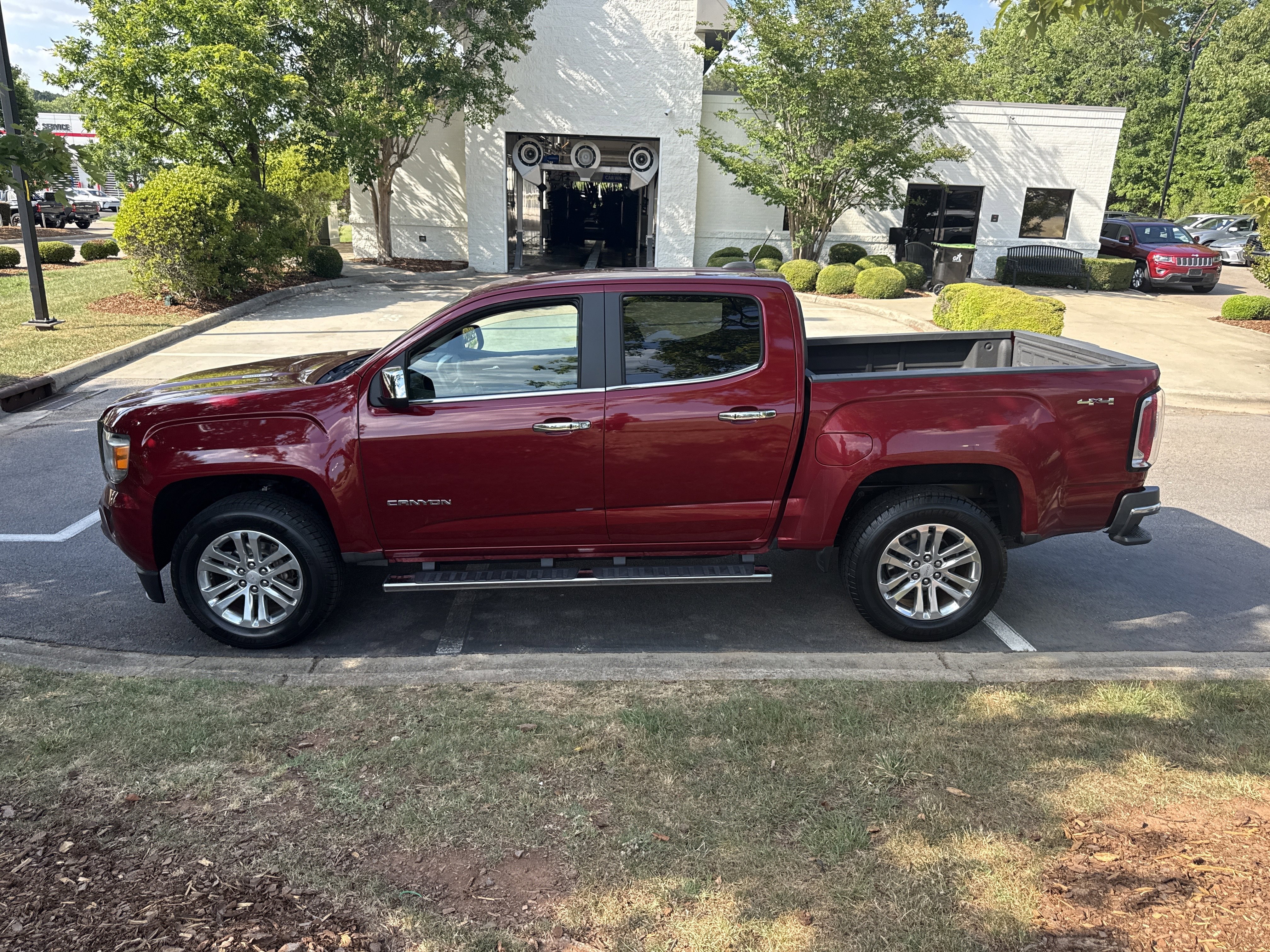 Used 2017 GMC Canyon SLT w/ Driver Alert Package AWD/4WD image 8