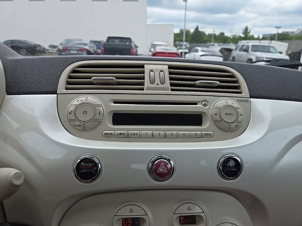 Used 2013 FIAT 500 Lounge w/ Luxury Leather Pkg FWD image 18