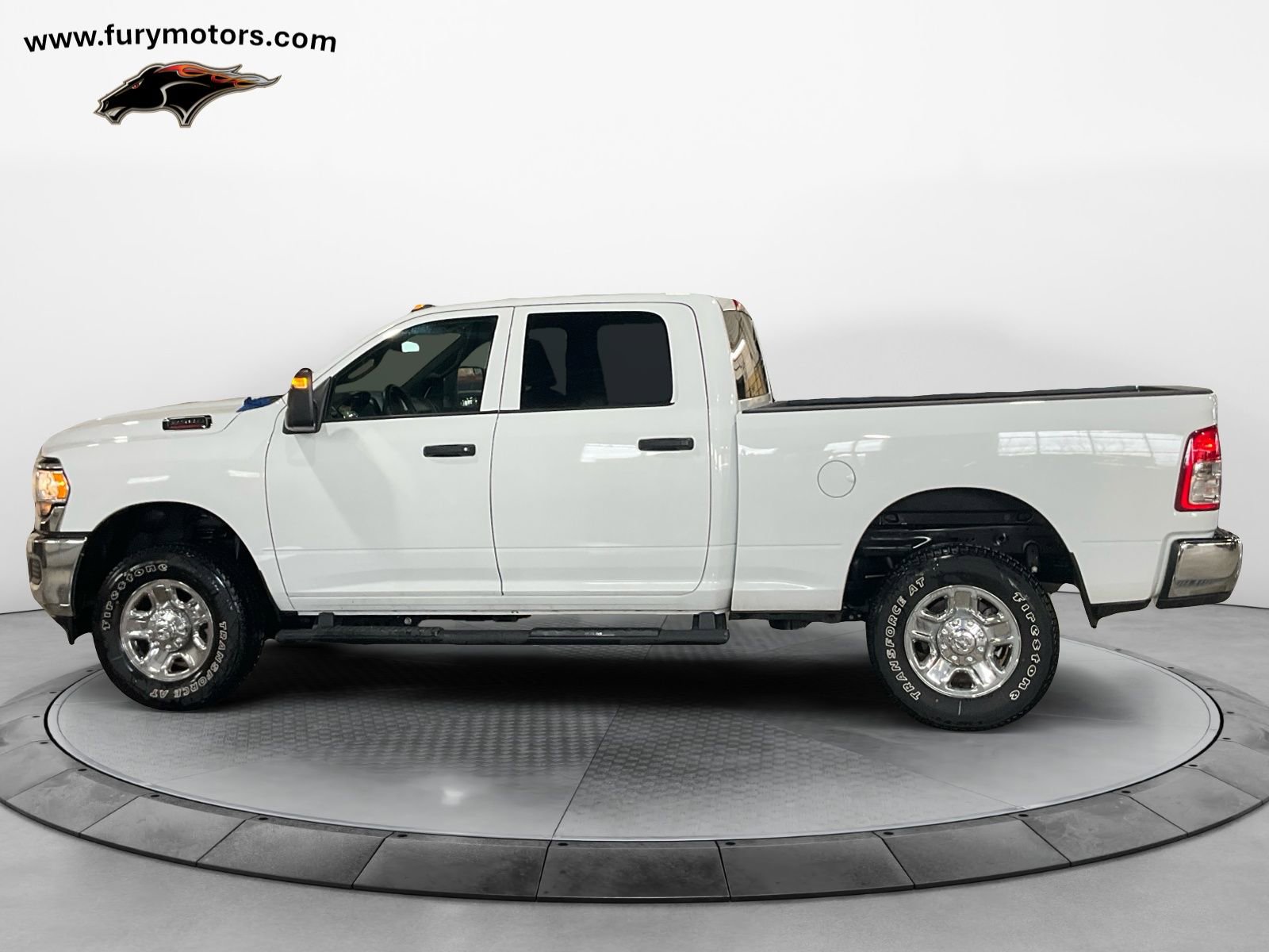 Used 2024 RAM 2500 Tradesman w/ Chrome Appearance Group image 6