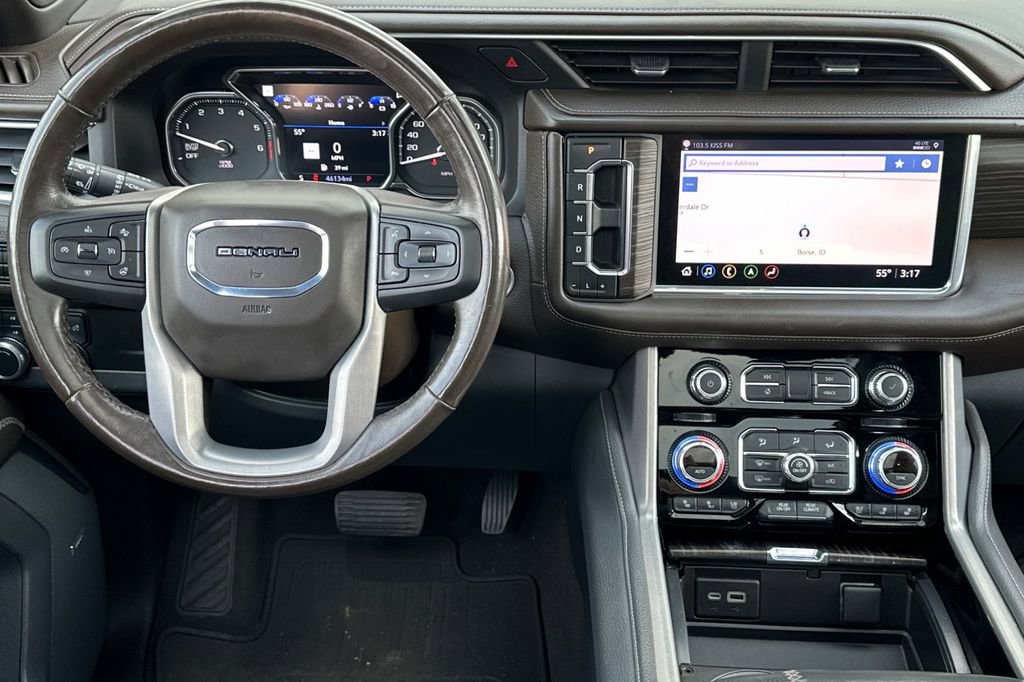 Used 2021 GMC Yukon Denali w/ Denali Premium Package AWD/4WD image 14
