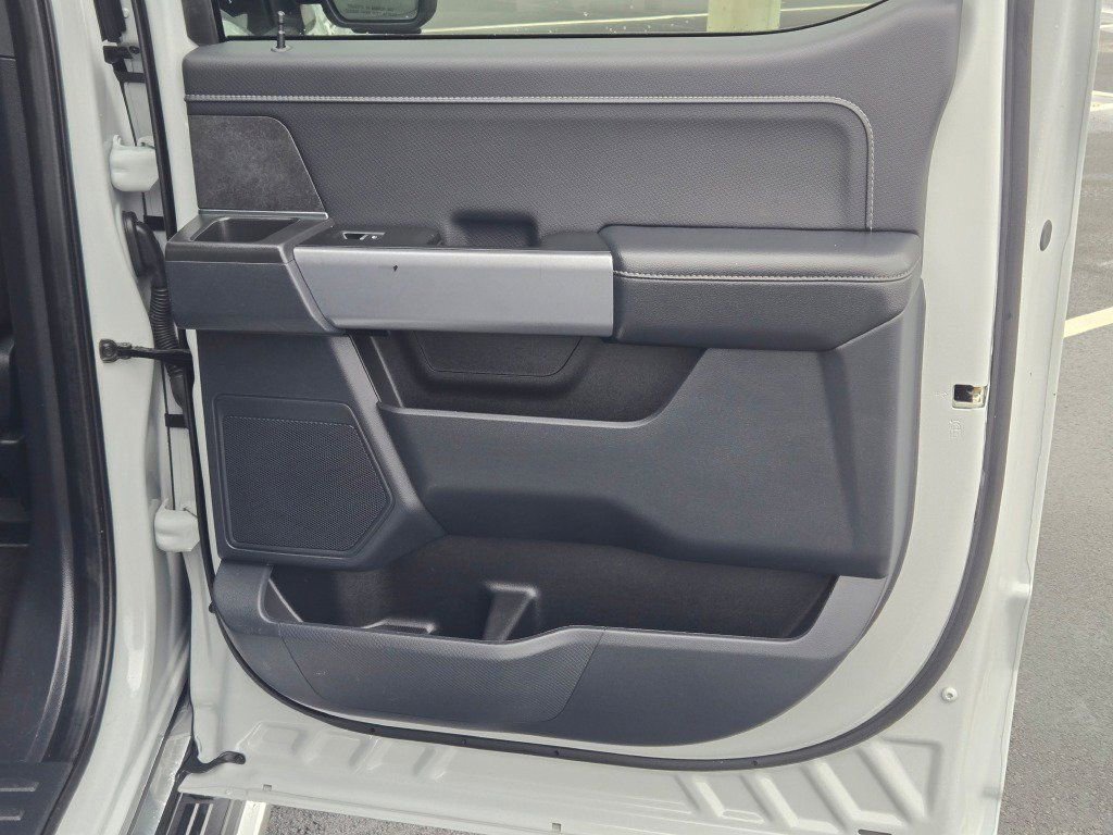 Used 2024 Ford F150 XLT w/ Mobile Office Package image 8