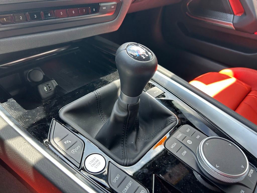 Used 2025 BMW Z4 M40i w/ Edition RWD image 28