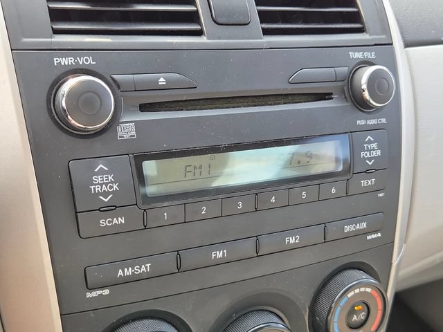 Used 2013 Toyota Corolla L FWD image 16