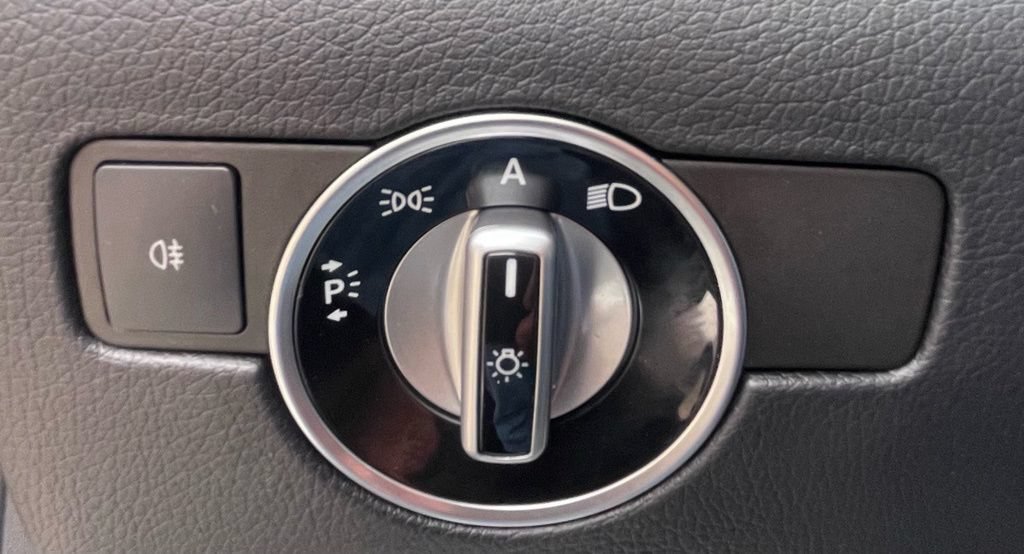 Used 2012 Mercedes-Benz SLK 350 image 23