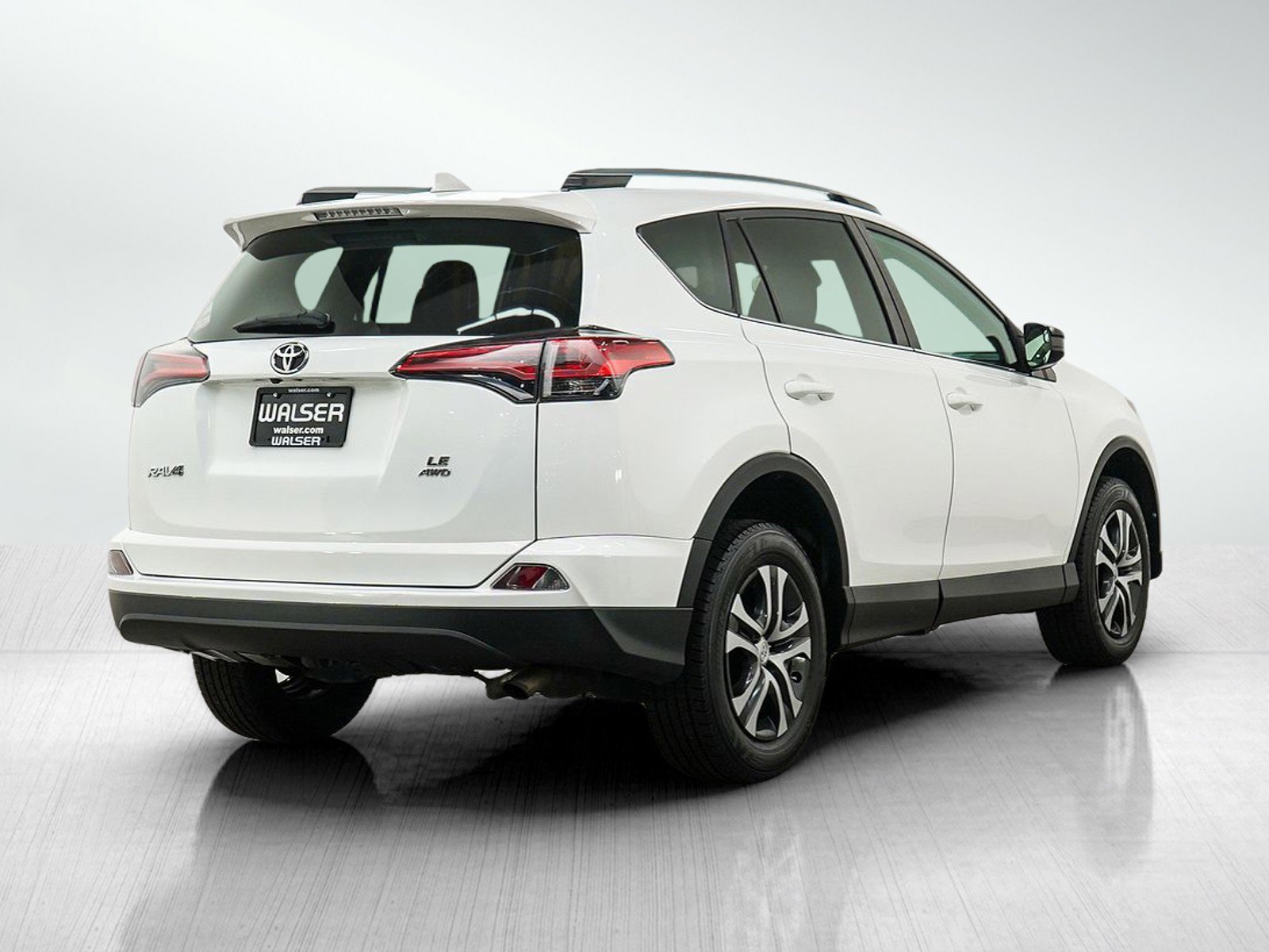 Used 2018 Toyota RAV4 LE w/ All Weather Liner Package AWD/4WD image 5