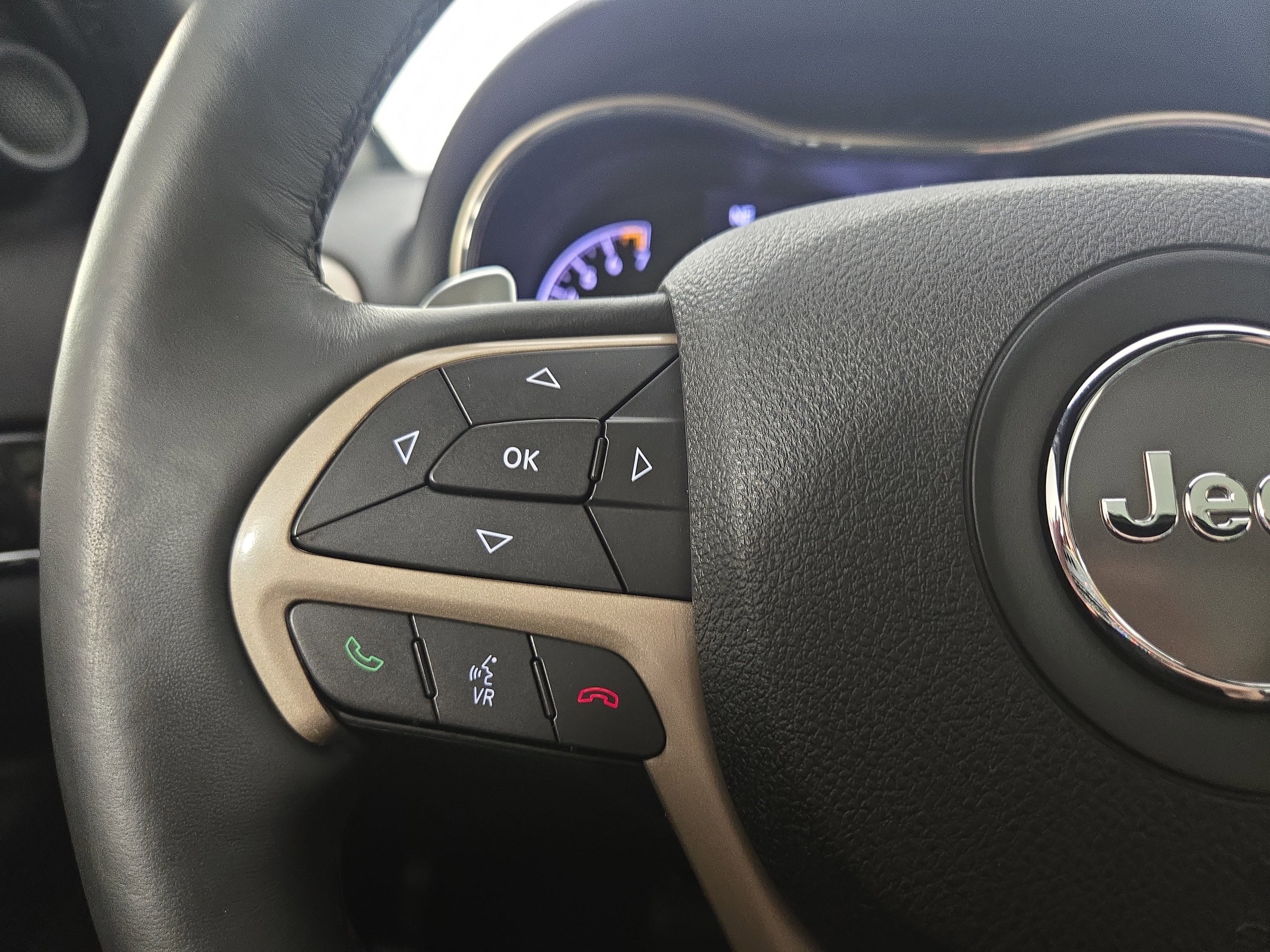 Certified 2017 Jeep Grand Cherokee Limited 75th Anniversary image 16