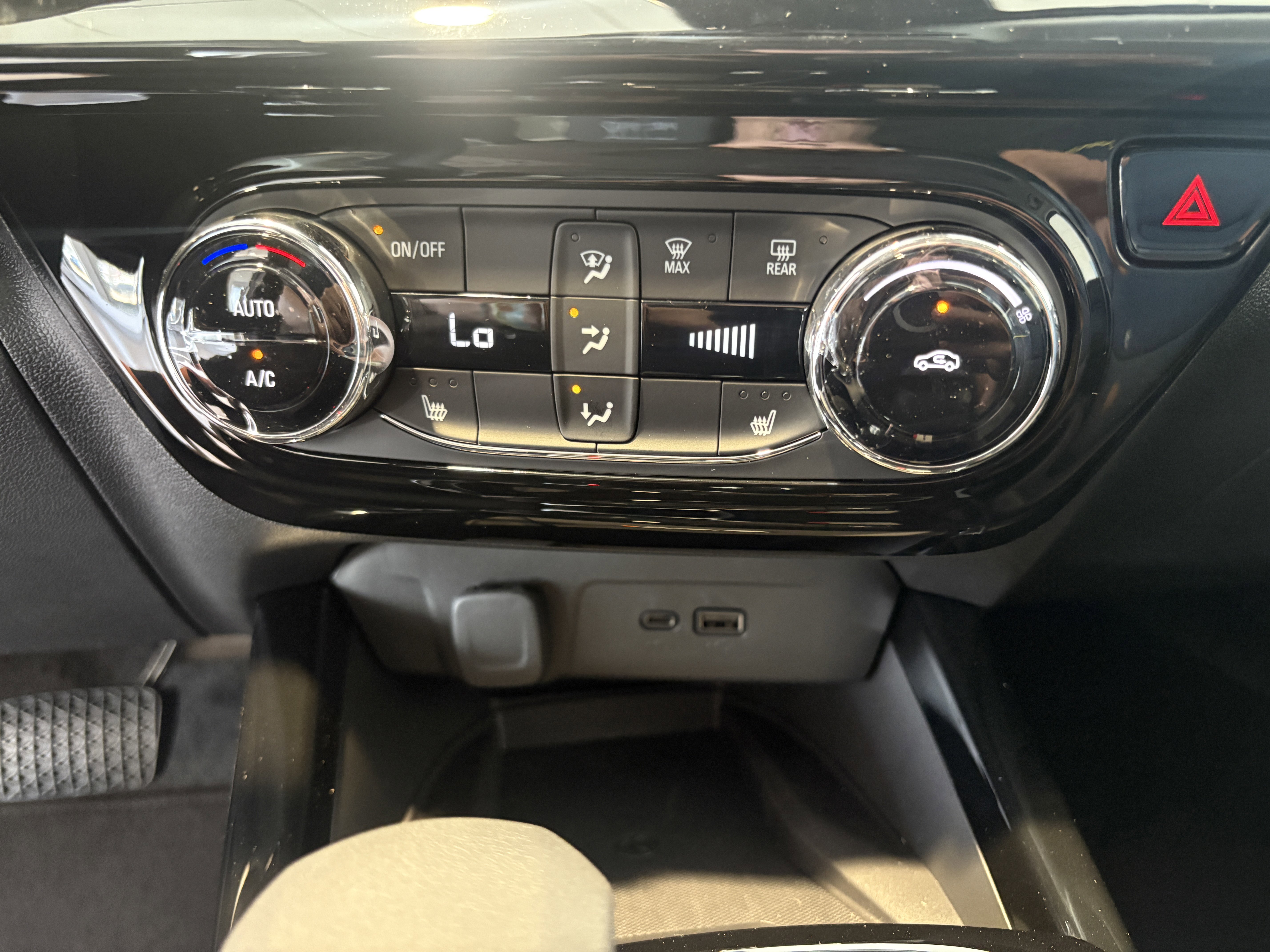 New 2026 Chevrolet Trax ACTIV w/ Sunroof Package image 15