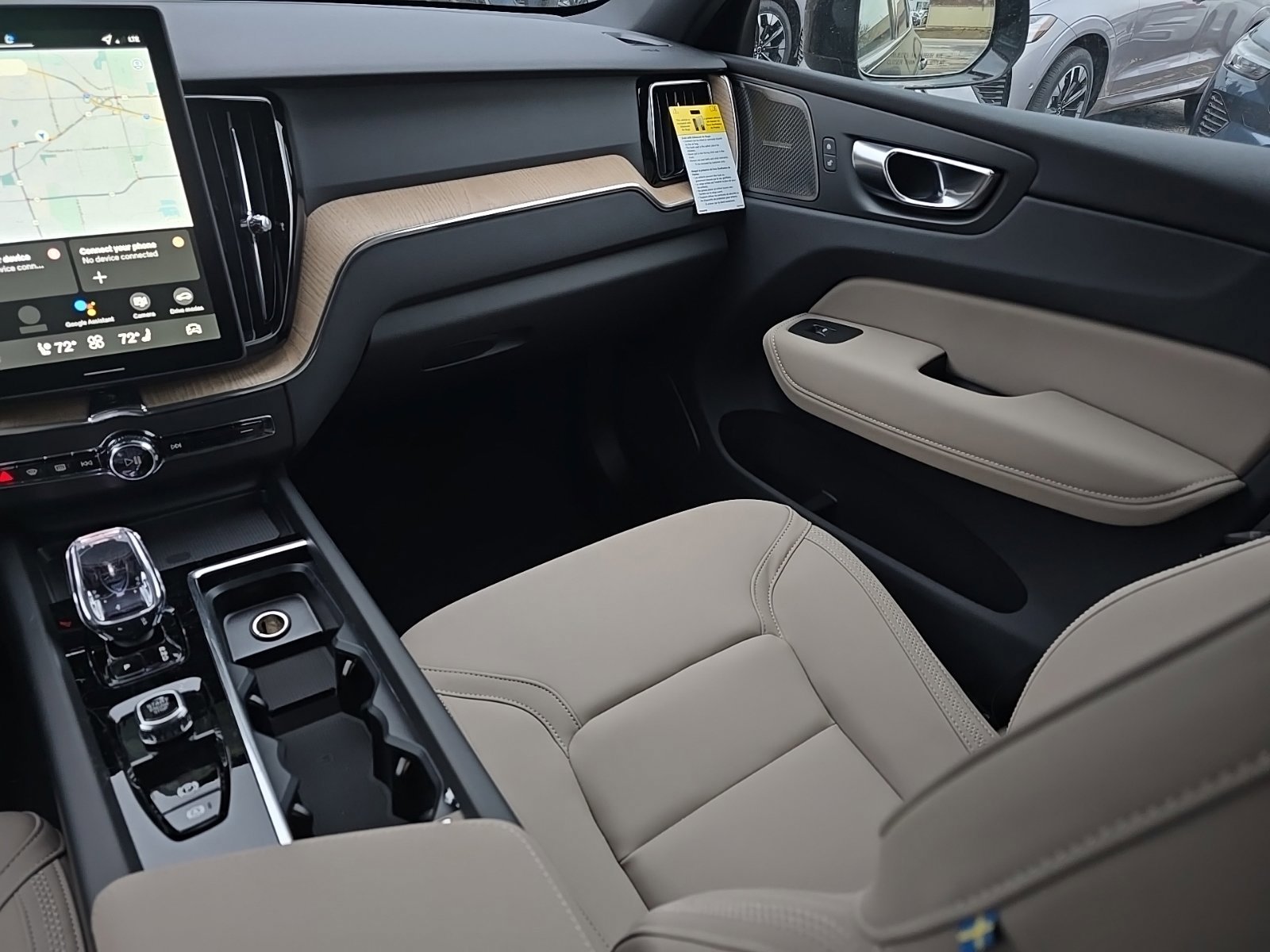 New 2026 Volvo XC60 T8 Plus w/ Climate Package image 21