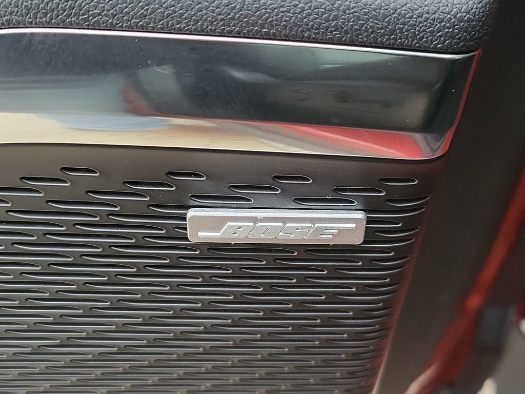 Certified 2024 GMC Acadia Elevation w/ Luxury Package image 25