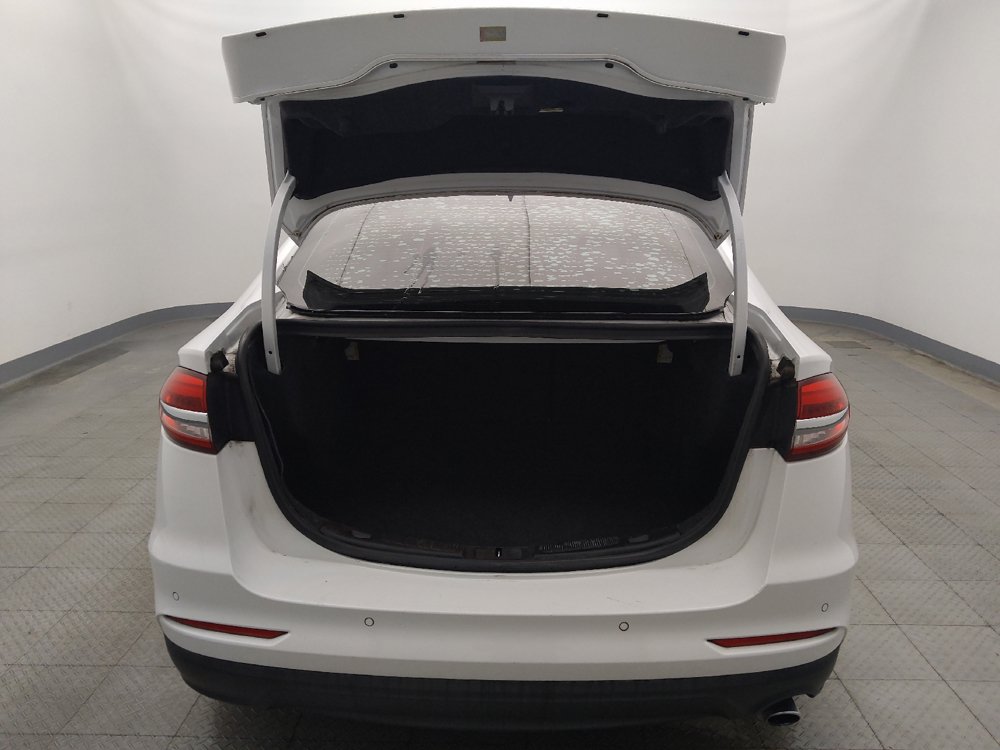 Used 2019 Ford Fusion SE FWD image 29