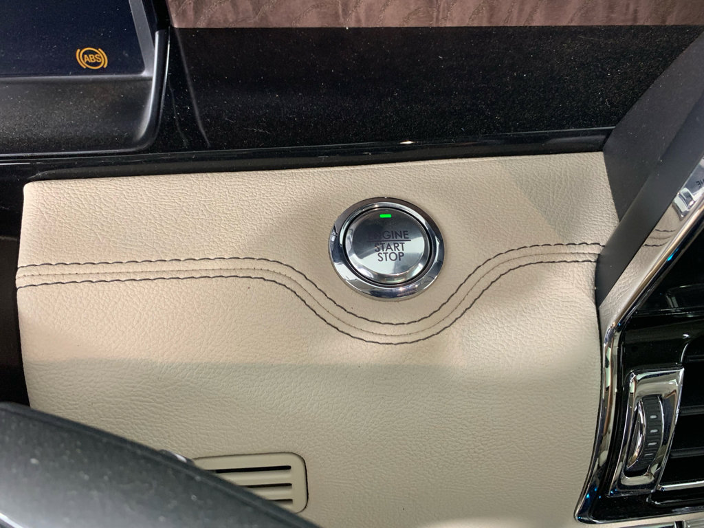 Used 2021 Lincoln Navigator Reserve w/ Luxury Package image 17