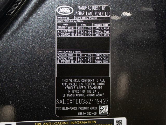 Used 2025 Land Rover Defender 130 X image 24