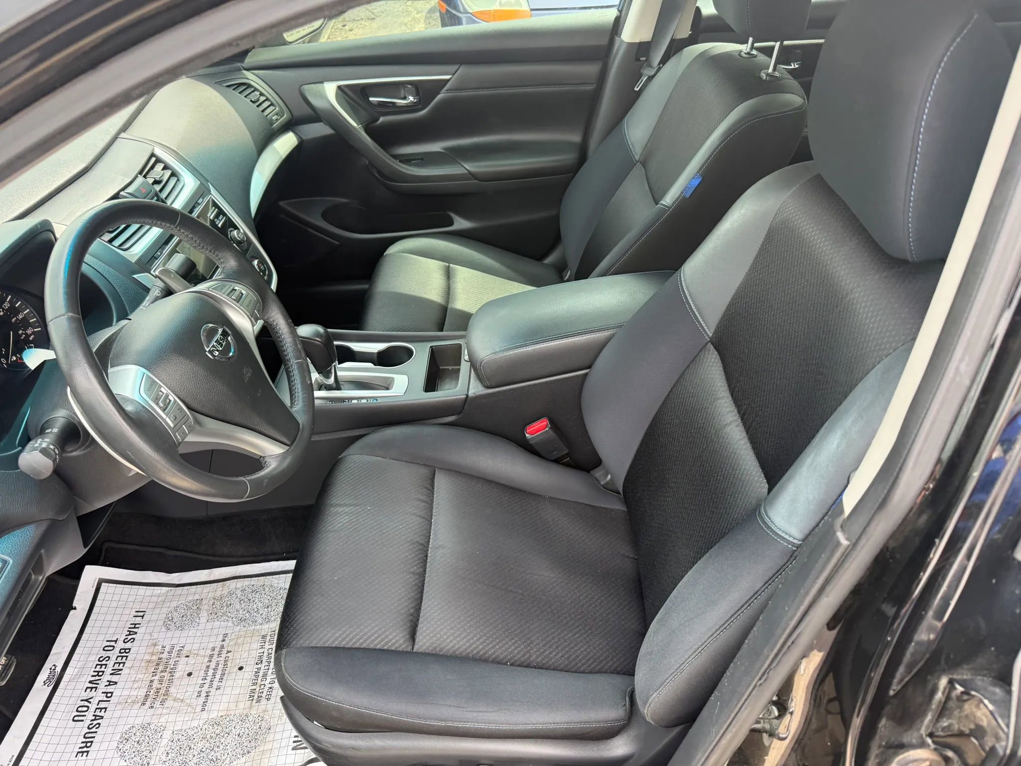 Used 2017 Nissan Altima 2.5 SR w/ Midnight Edition Package FWD image 11