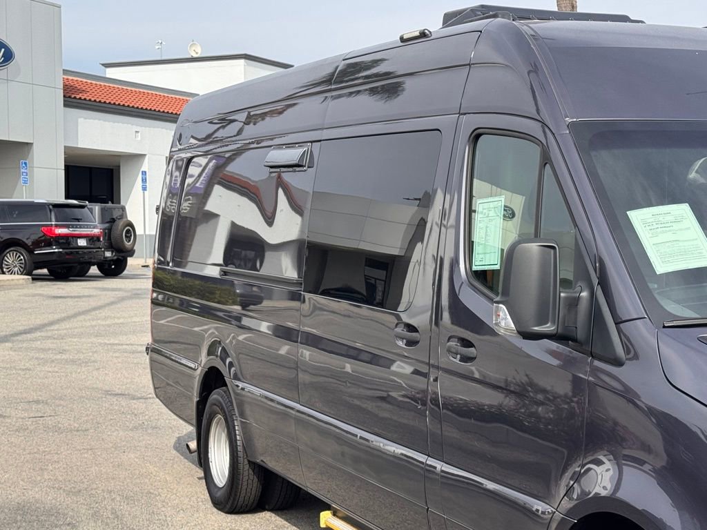 Used 2020 Mercedes-Benz Sprinter 4500 image 5
