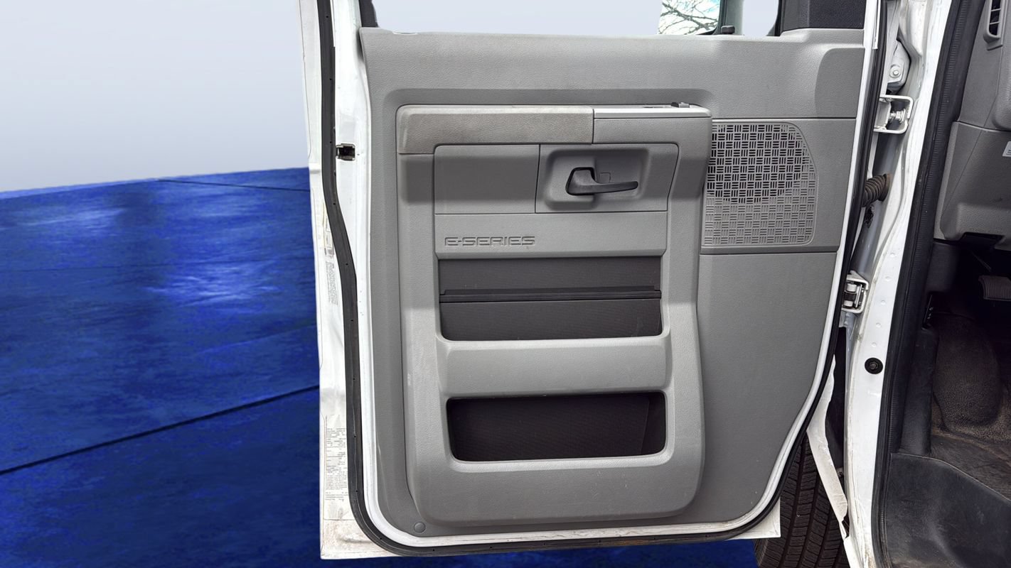 Used 2024 Ford E-350 and Econoline 350 Super Duty w/ Power Windows & Locks Group RWD image 18