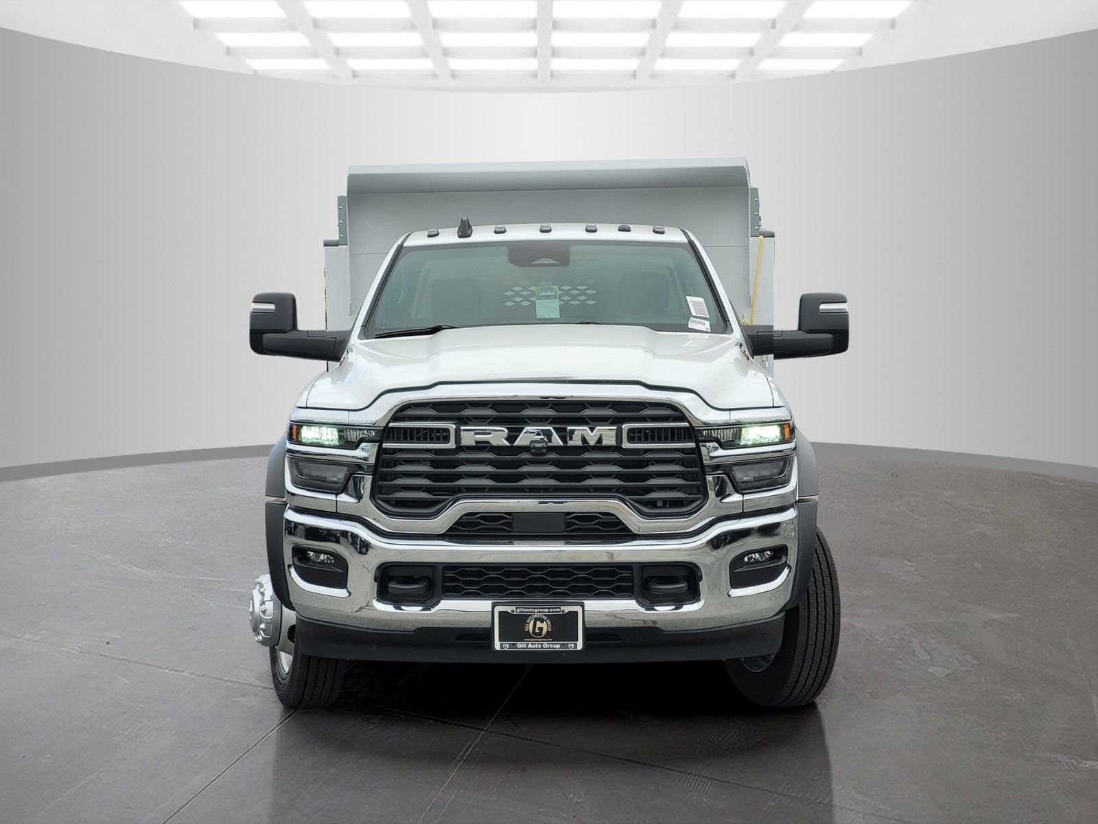 New 2026 RAM 5500 Tradesman w/ Chrome Appearance Group image 2
