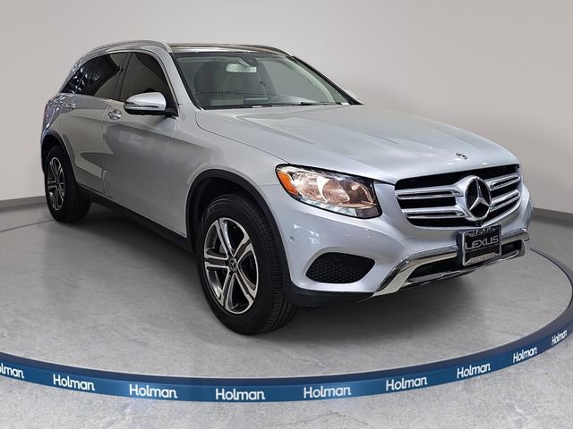 Used 2018 Mercedes-Benz GLC 300 4MATIC image 4