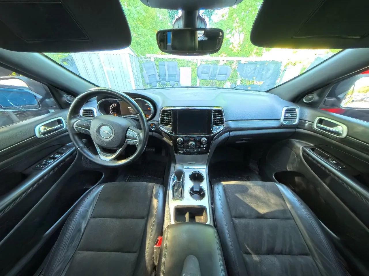Used 2019 Jeep Grand Cherokee Altitude AWD/4WD image 26