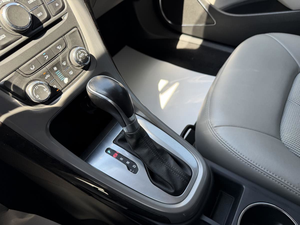 Used 2014 Buick Verano FWD image 22